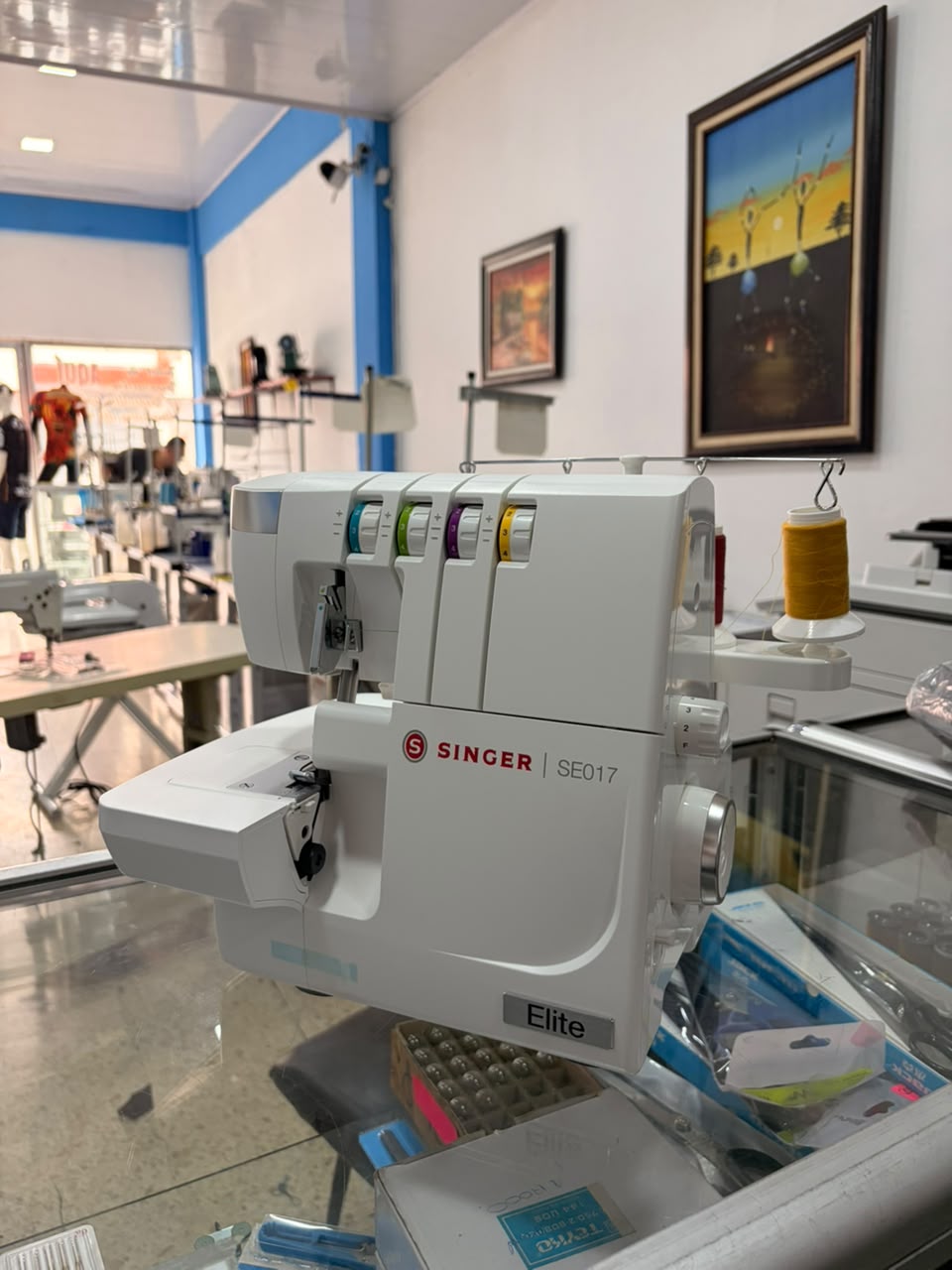 SINGER OVERLOCK ELITE SE-017 - Image 4