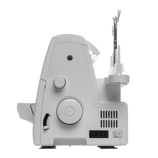 SINGER S0105 OVERLOCK CASERA - Image 3